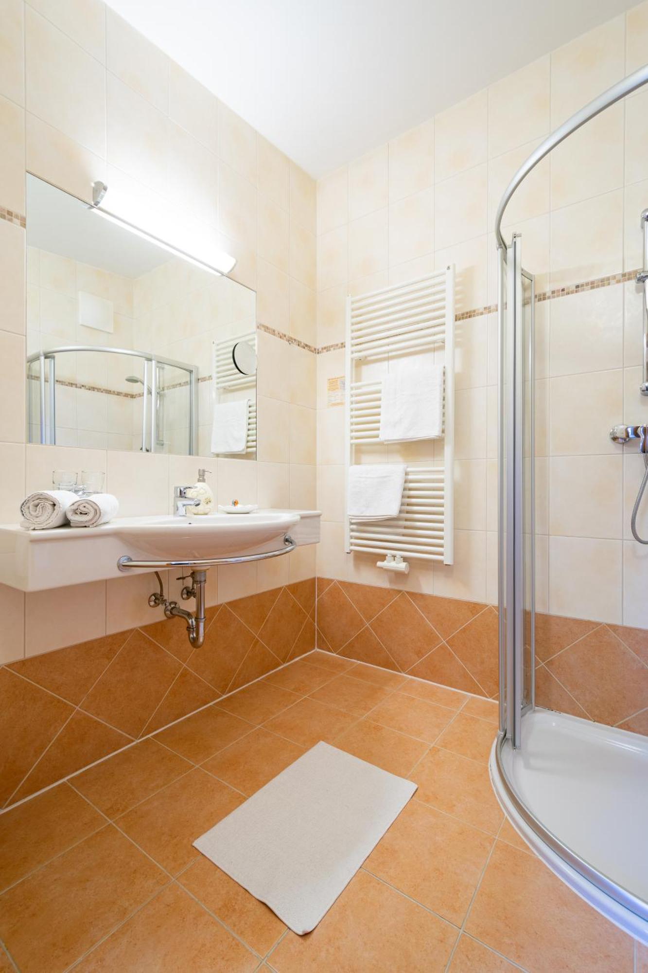 Landhotel Hubengut Bed And Breakfast Radstadt Eksteriør bilde